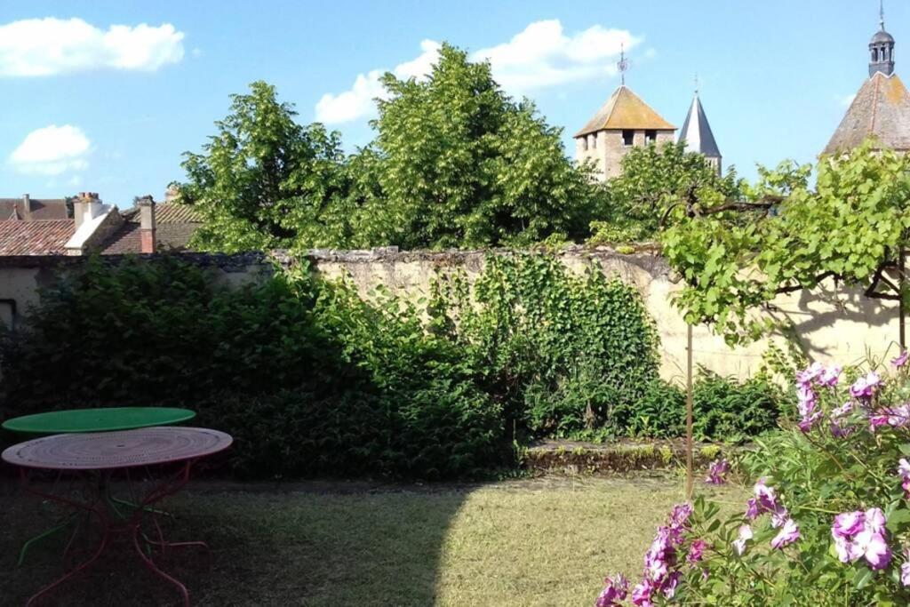 Jardin De Cure Villa Cluny Bagian luar foto